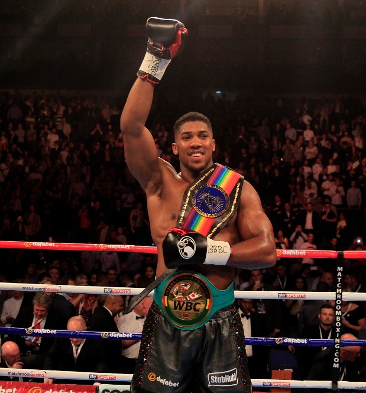 Anthony Joshua v Gary Cornish - Commonwealth Heavyweight Title - O2 Arena - 12/9/15 - Picture : Lawrence Lustig